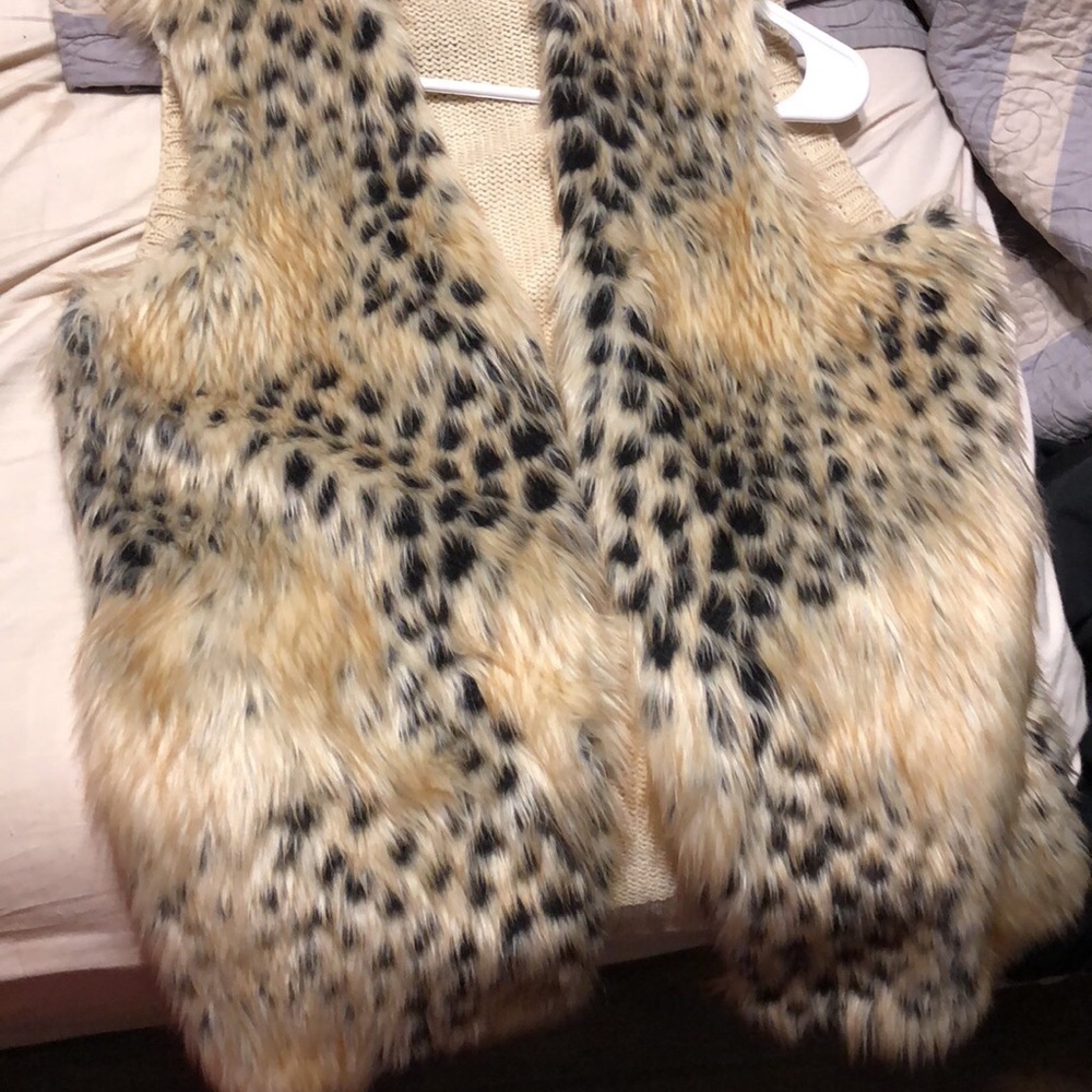 Leopard vest